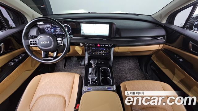Kia Canival 2023 — photo 7