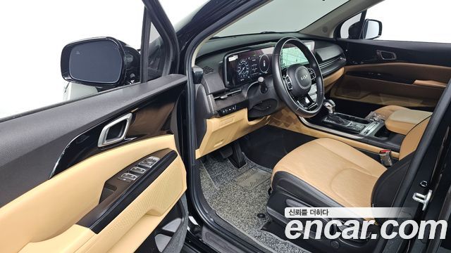 Kia Canival 2023 — photo 10