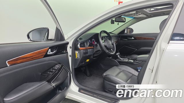 Kia K7 2017 — photo 18
