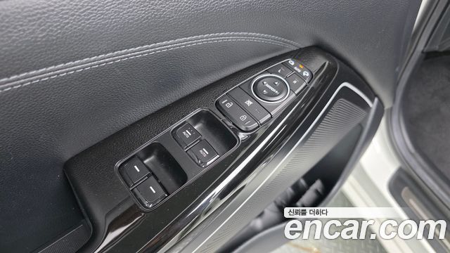 Kia K7 2017 — photo 19