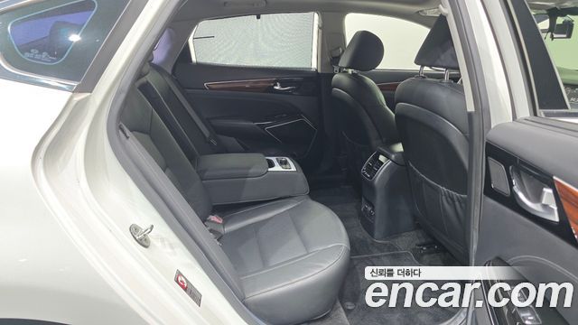 Kia K7 2017 — photo 25