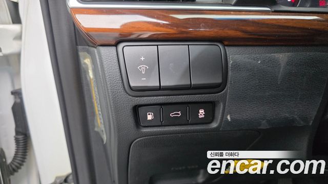 Kia K7 2017 — photo 29