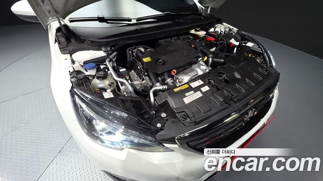 Peugeot 308 2019 — photo 6