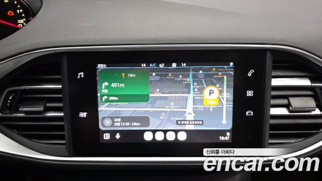 Peugeot 308 2019 — photo 14