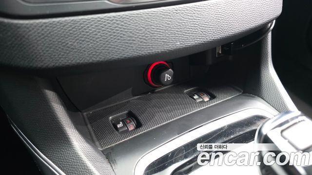 Peugeot 308 2019 — photo 17