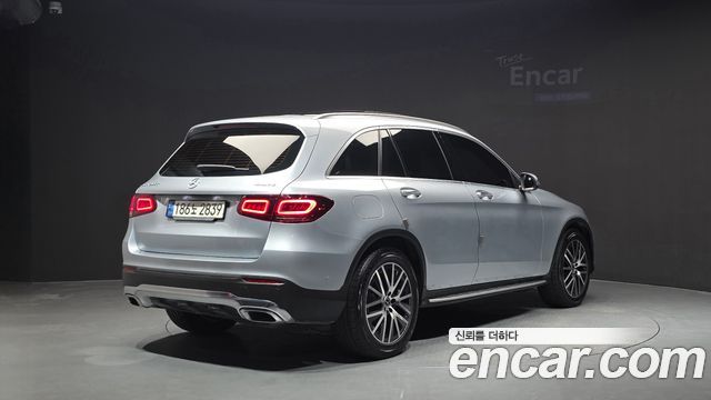 Mercedes-Benz GLC-Class 2021 — photo 2