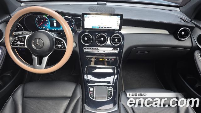 Mercedes-Benz GLC-Class 2021 — photo 10
