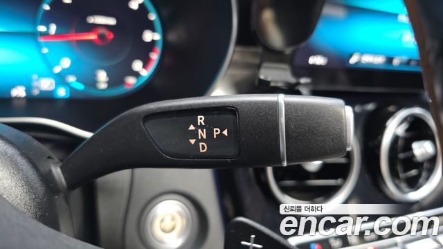 Mercedes-Benz GLC-Class 2021 — photo 12