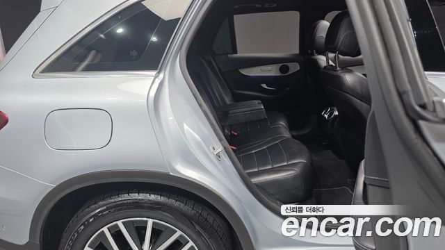 Mercedes-Benz GLC-Class 2021 — photo 17