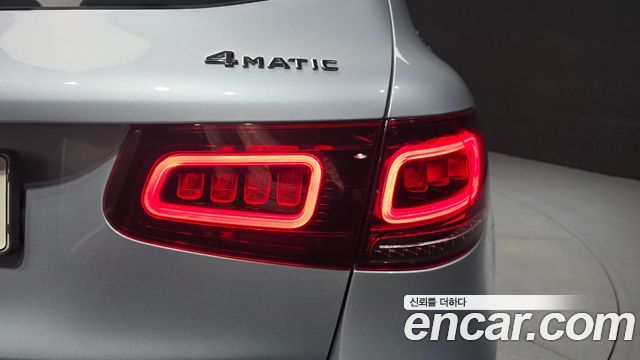 Mercedes-Benz GLC-Class 2021 — photo 9