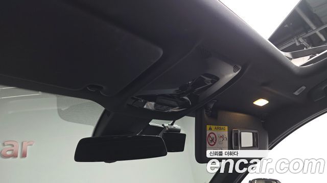BMW 1-Series 2023 — photo 28