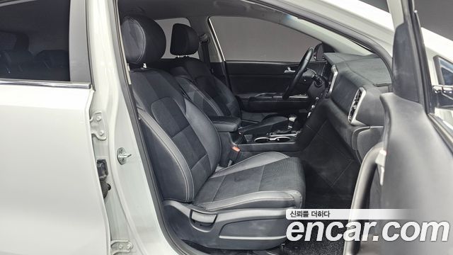 Kia Sportage 2019 — photo 16