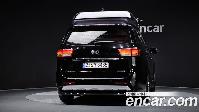 Kia Canival 2017 — photo 4