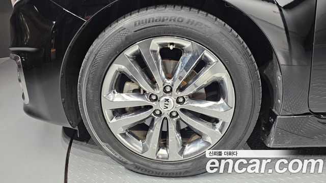 Kia Canival 2017 — photo 5
