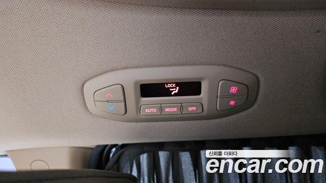 Kia Canival 2017 — photo 27
