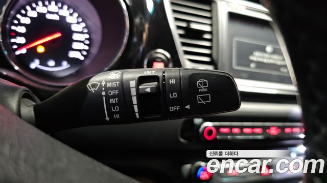 Kia Canival 2017 — photo 34
