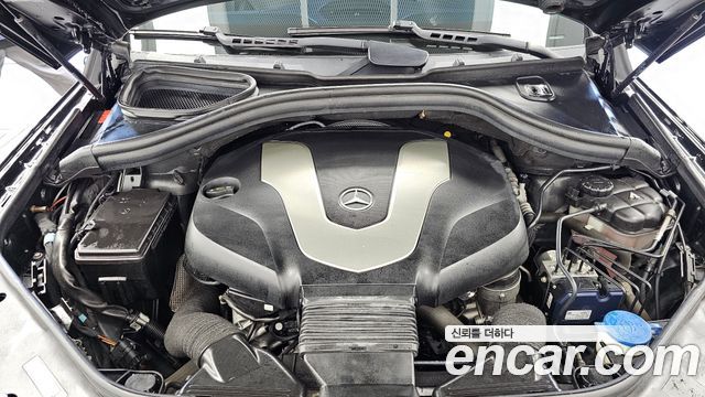 Mercedes-Benz GLE-Class 2017 — photo 6