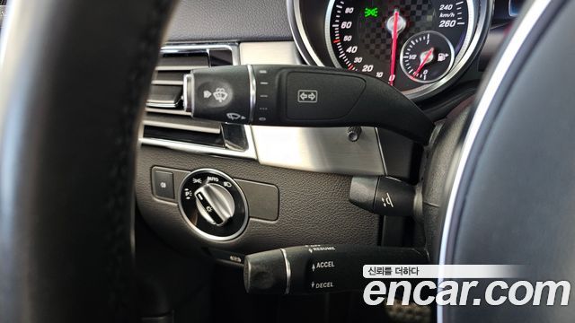 Mercedes-Benz GLE-Class 2017 — photo 14