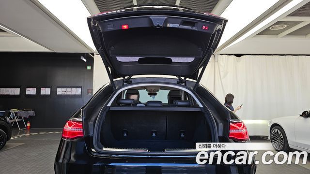 Mercedes-Benz GLE-Class 2017 — photo 20