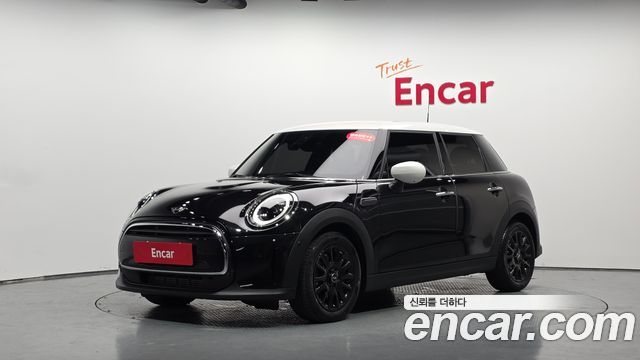 Mini Cooper 2024 — photo 32