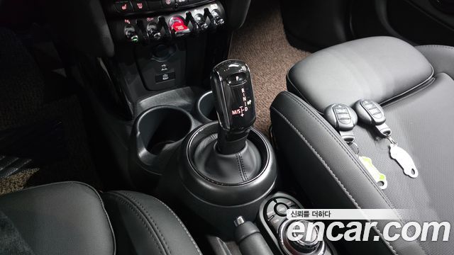 Mini Cooper 2024 — photo 12