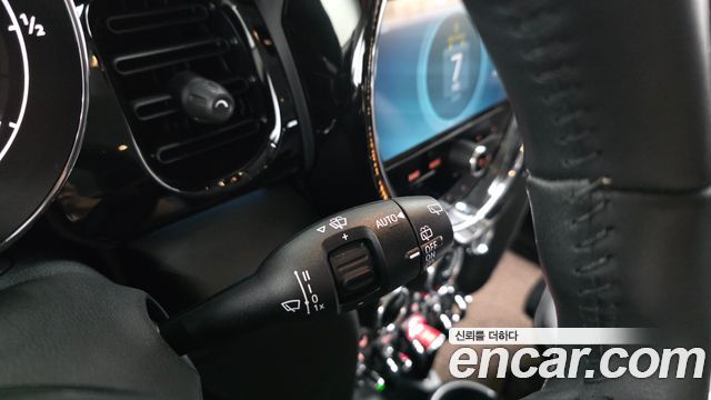 Mini Cooper 2024 — photo 25