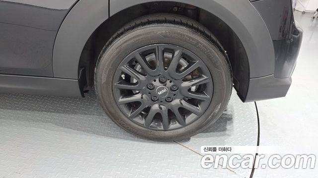 Mini Cooper 2024 — photo 7