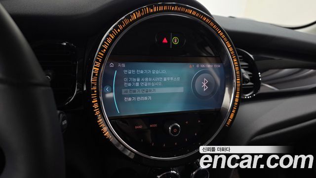 Mini Cooper 2024 — photo 27