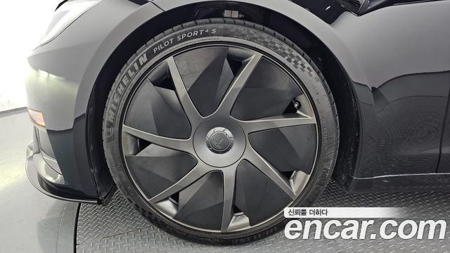 Tesla Model S 2026 — photo 5