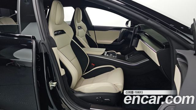 Tesla Model S 2026 — photo 10