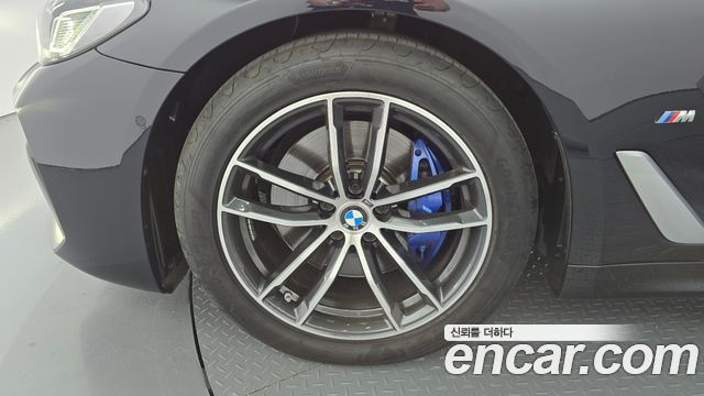 BMW 5-Series 2023 — photo 5