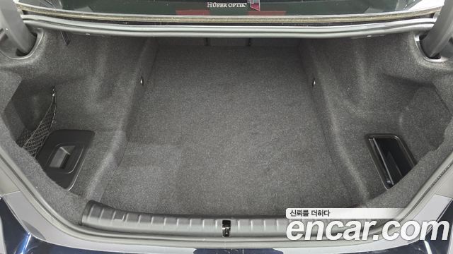 BMW 5-Series 2023 — photo 22