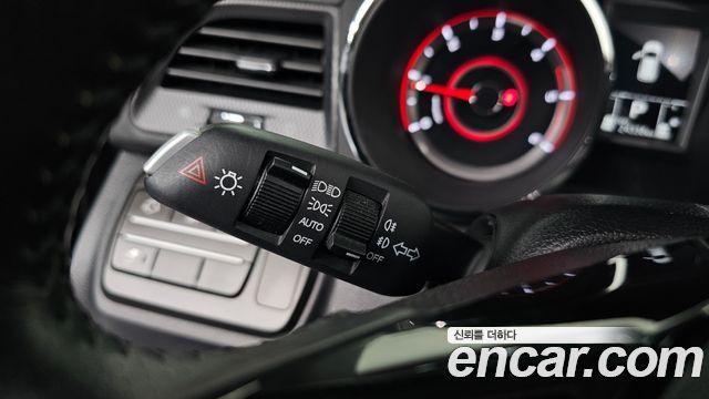 KG_Mobility_Ssangyong TIBOLI 2017 — photo 32