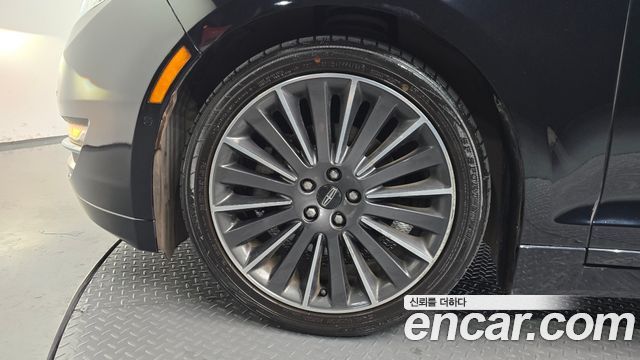 Lincoln MKZ 2016 — photo 5