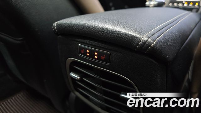 Lincoln MKZ 2016 — photo 24