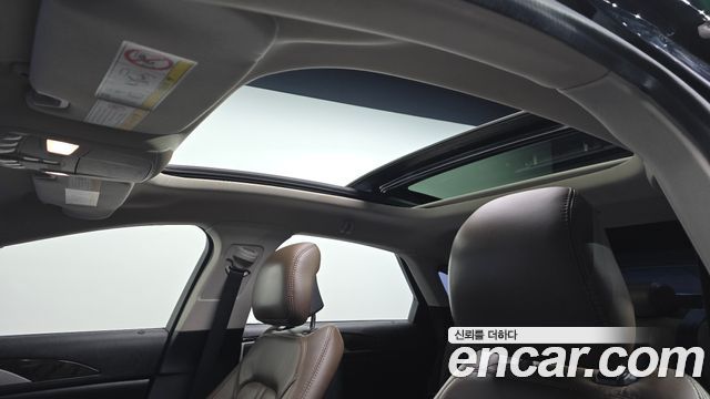 Lincoln MKZ 2016 — photo 26
