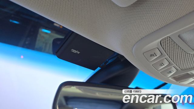Lincoln MKZ 2016 — photo 31