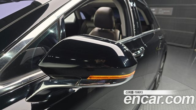 Lincoln MKZ 2016 — photo 32