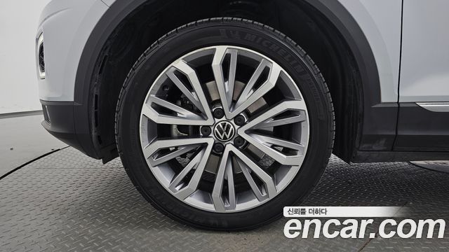 Volkswagen T-Roc 2021 — photo 5