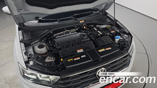 Volkswagen T-Roc 2021 — photo 6
