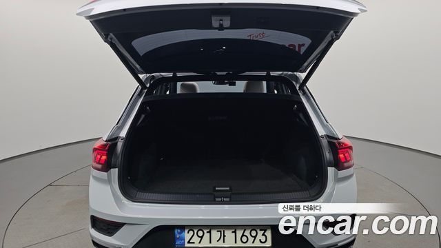 Volkswagen T-Roc 2021 — photo 26