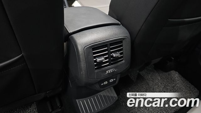Volkswagen T-Roc 2021 — photo 35