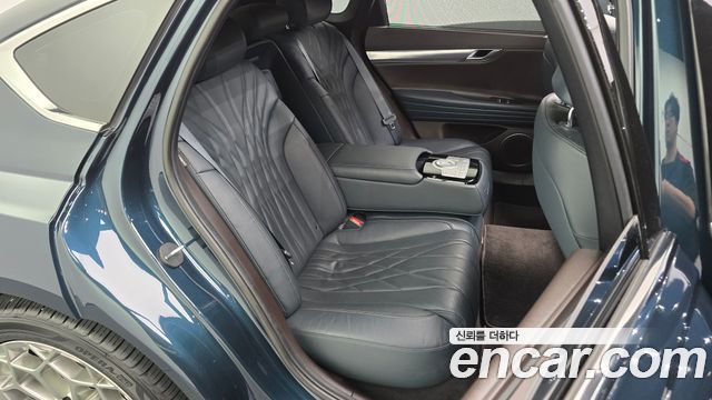 Genesis G80 2021 — photo 11