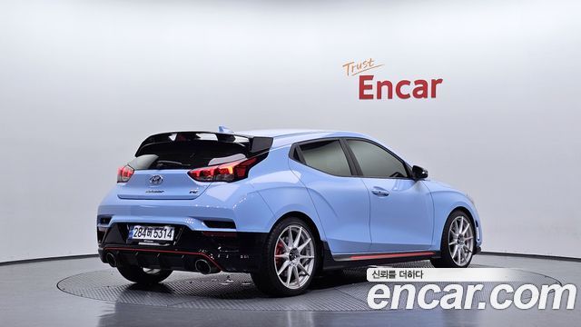 Hyundai Veloster 2022 — photo 2