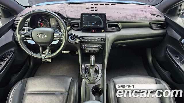 Hyundai Veloster 2022 — photo 10