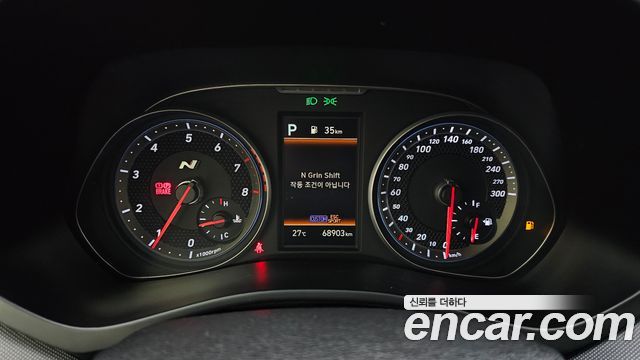 Hyundai Veloster 2022 — photo 11