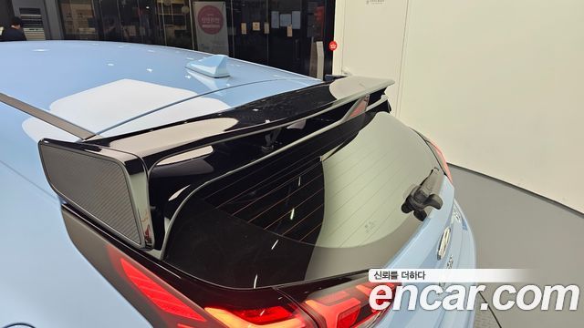 Hyundai Veloster 2022 — photo 30