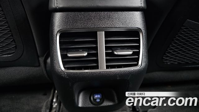 Hyundai Sonata 2022 — photo 28