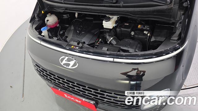 Hyundai Staria 2023 — photo 6