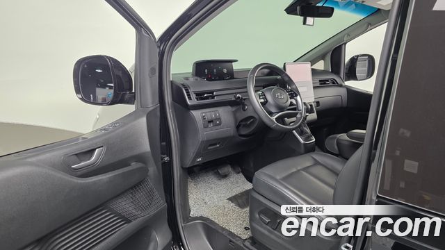 Hyundai Staria 2023 — photo 10
